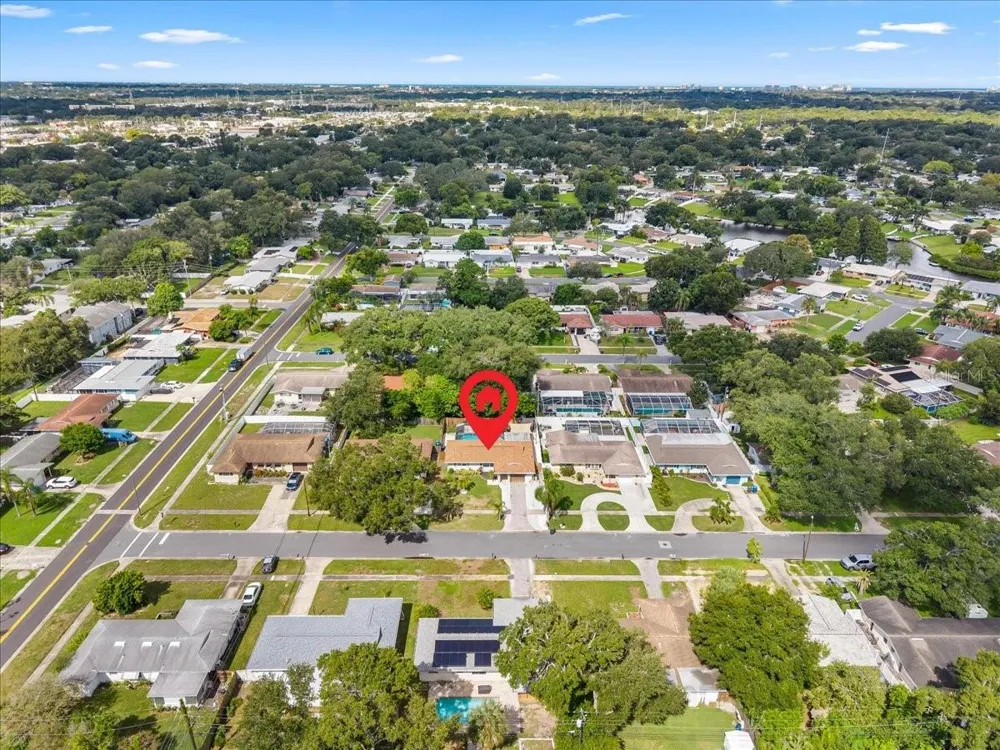 490 E LAKE DRIVE Largo, FL 33771