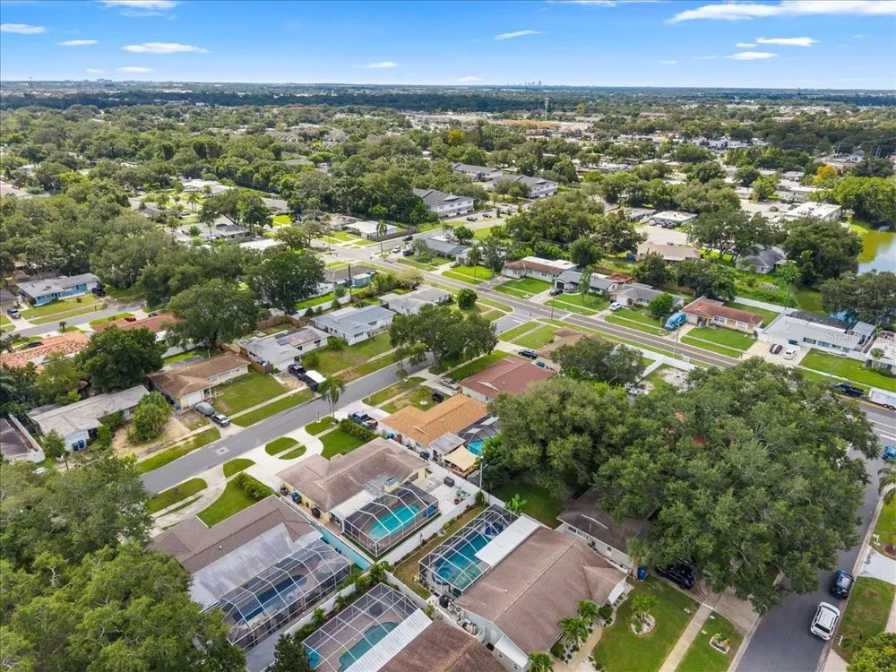 490 E LAKE DRIVE Largo, FL 33771