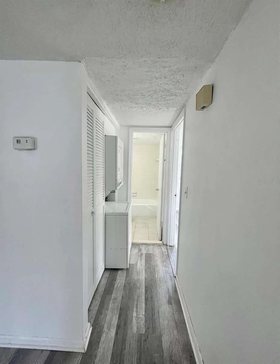1920 E EDGEWOOD DRIVE #D11 Lakeland, FL 33803