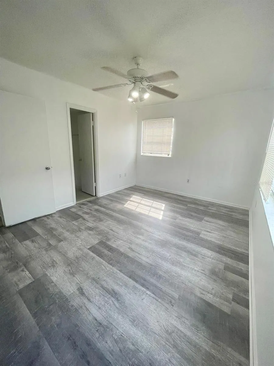1920 E EDGEWOOD DRIVE #D11 Lakeland, FL 33803