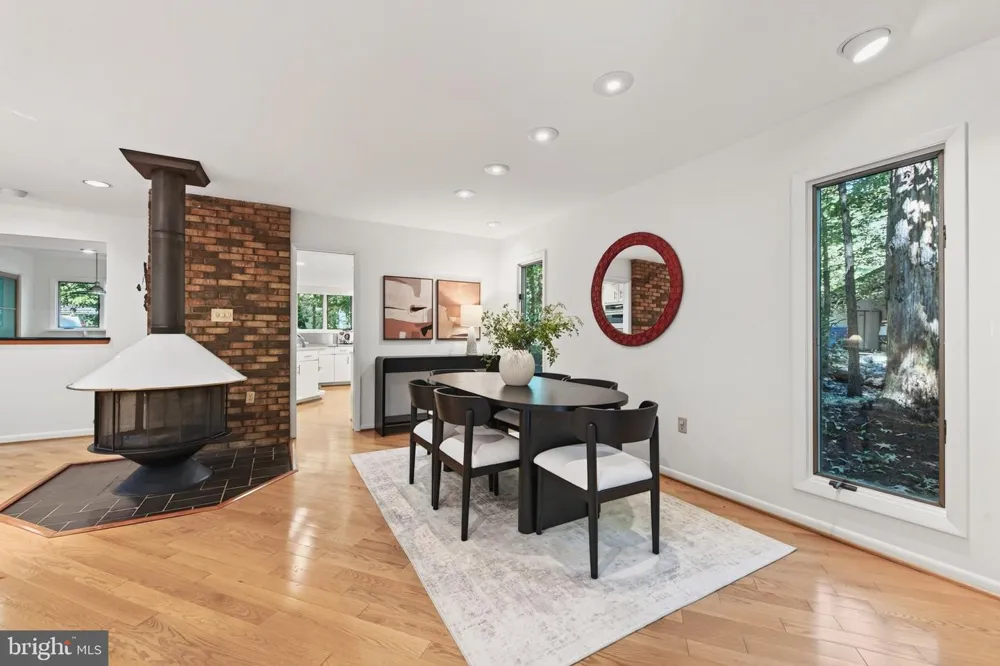 11424 PURPLE BEECH DRIVE Reston, VA 20191