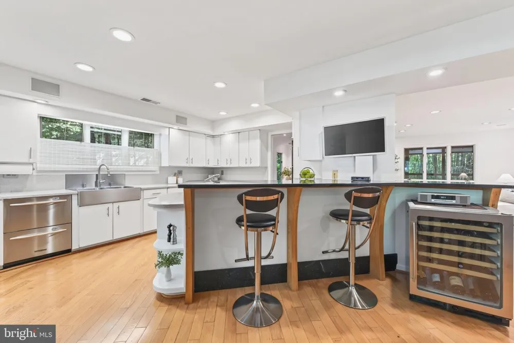 11424 PURPLE BEECH DRIVE Reston, VA 20191