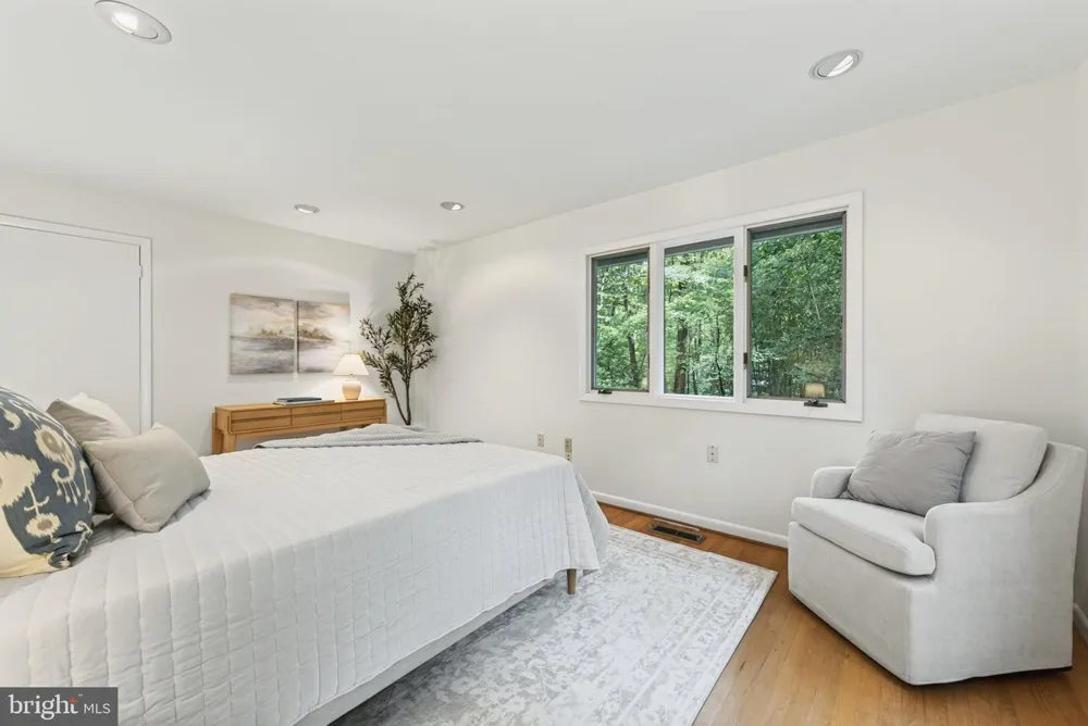11424 PURPLE BEECH DRIVE Reston, VA 20191