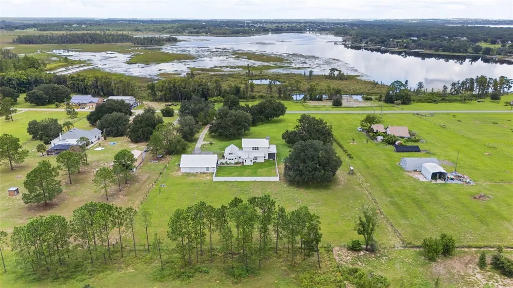 7956 LAKE NELLIE ROAD Clermont, FL 34714