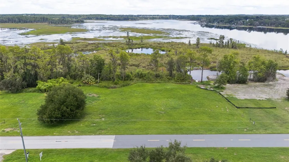 7956 LAKE NELLIE ROAD Clermont, FL 34714