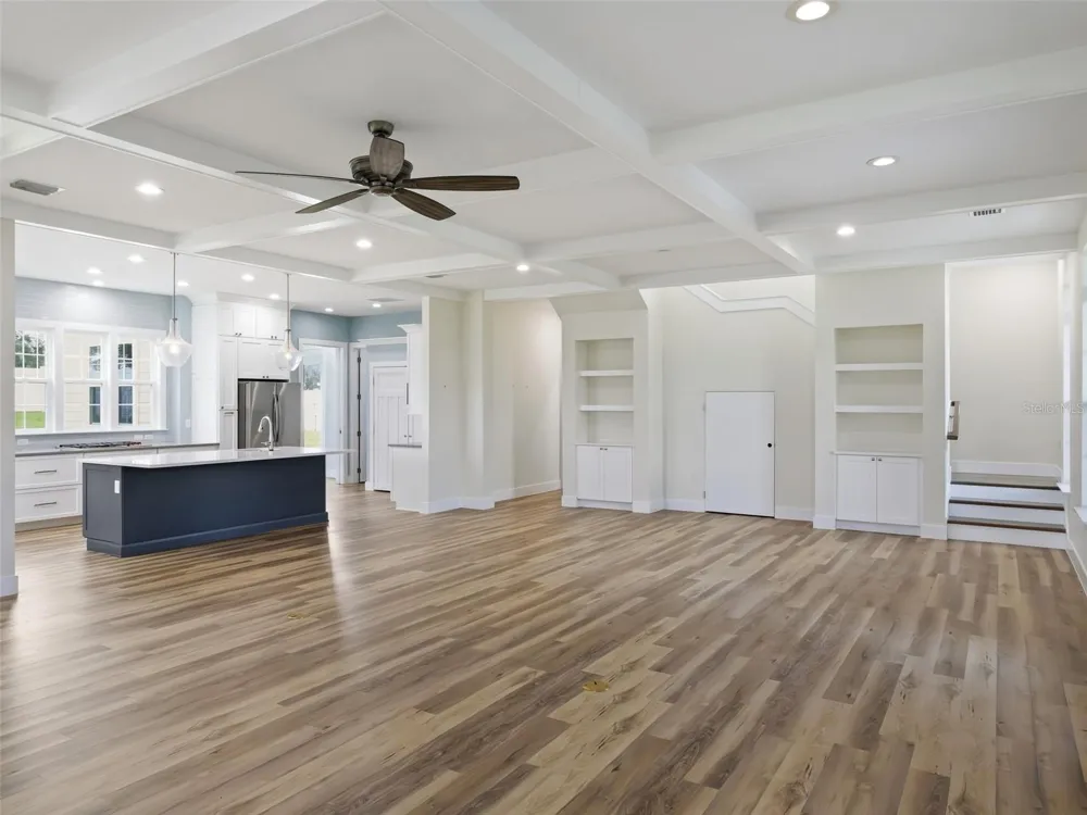 7956 LAKE NELLIE ROAD Clermont, FL 34714