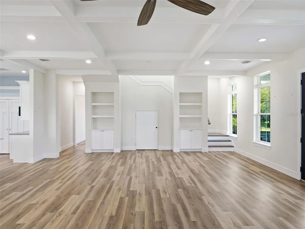 7956 LAKE NELLIE ROAD Clermont, FL 34714
