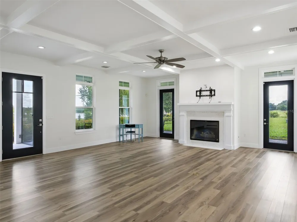 7956 LAKE NELLIE ROAD Clermont, FL 34714