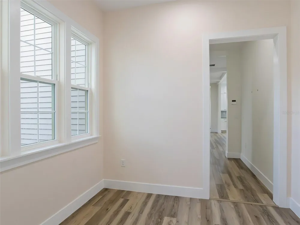7956 LAKE NELLIE ROAD Clermont, FL 34714