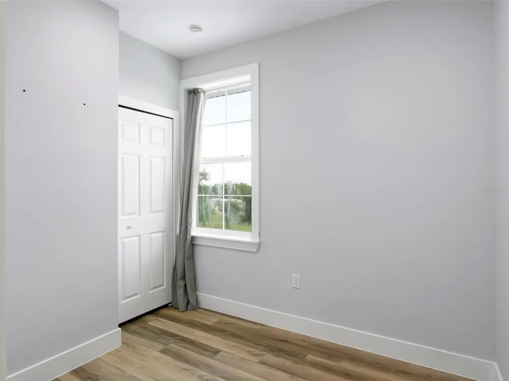 7956 LAKE NELLIE ROAD Clermont, FL 34714