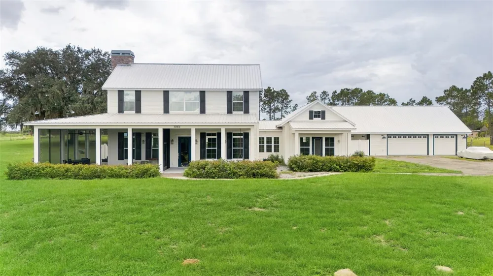 7956 LAKE NELLIE ROAD Clermont, FL 34714