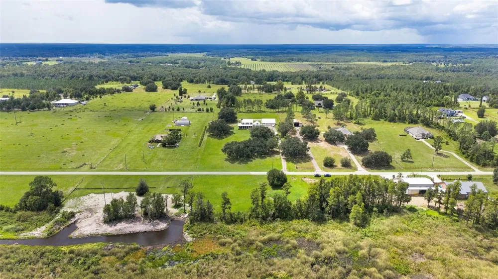 7956 LAKE NELLIE ROAD Clermont, FL 34714