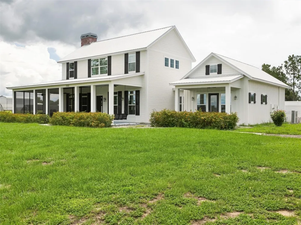7956 LAKE NELLIE ROAD Clermont, FL 34714