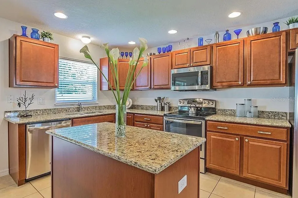 1836 EAGLE PINES CIRCLE Eagle Lake, FL 33839