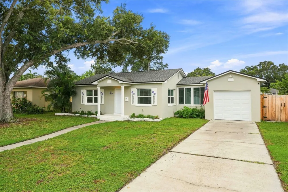 3230 MELTON STREET St Petersburg, FL 33704