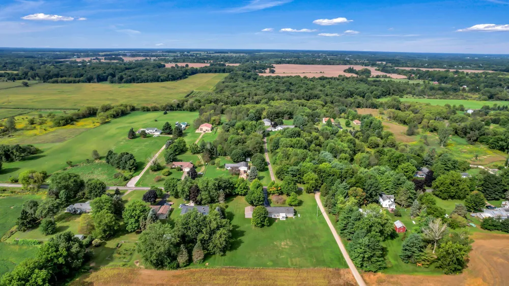 2233 Ives Road Leslie, MI 49251