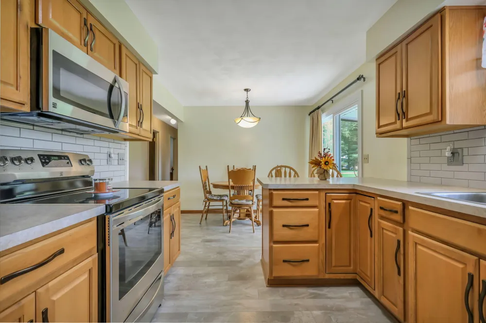 2233 Ives Road Leslie, MI 49251