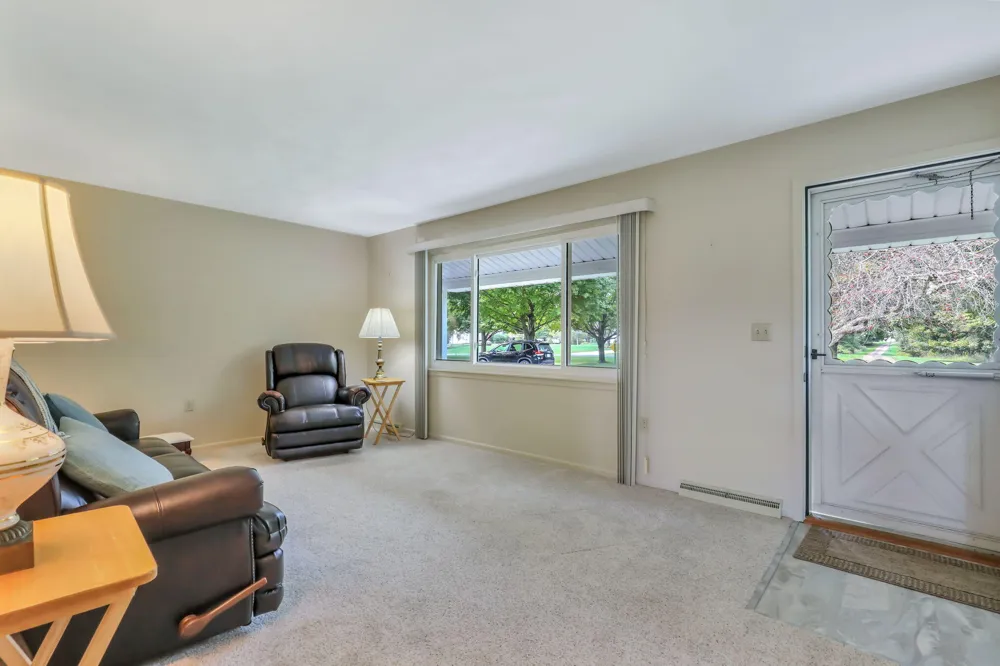 2233 Ives Road Leslie, MI 49251