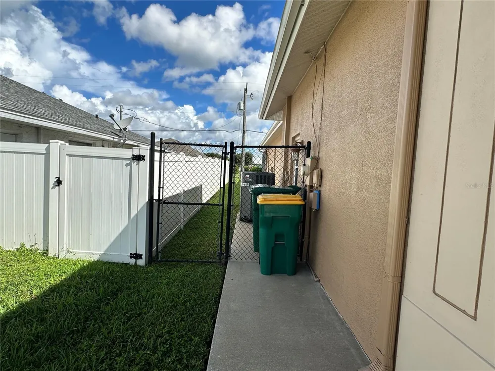 23530 DUNSTAN AVENUE Port Charlotte, FL 33954