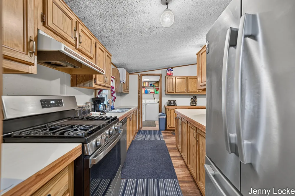 6165 Weber Road Whitehall, MI 49461