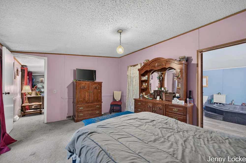 6165 Weber Road Whitehall, MI 49461