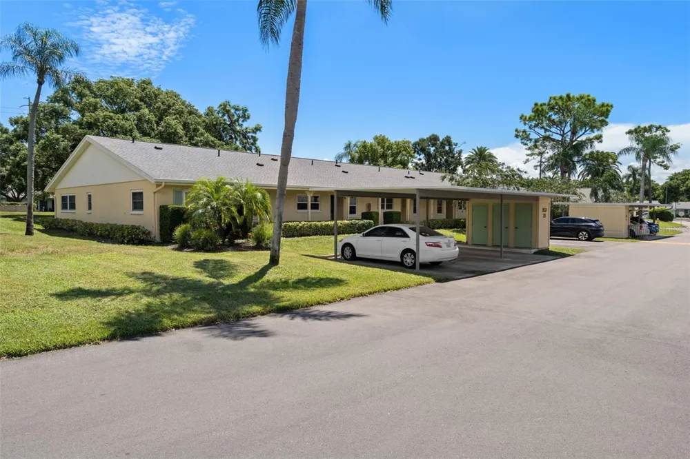 2465 NORTHSIDE DRIVE #2303 Clearwater, FL 33761