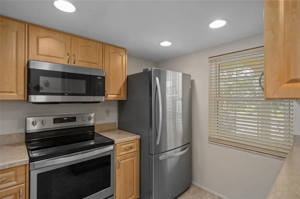 2465 NORTHSIDE DRIVE #2303 Clearwater, FL 33761