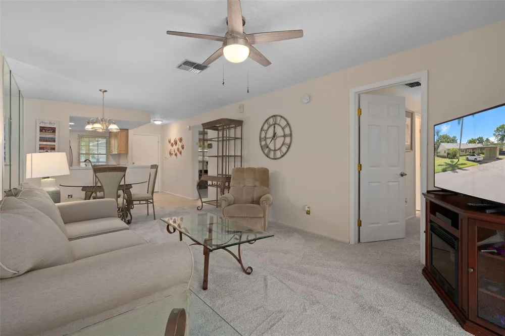 2465 NORTHSIDE DRIVE #2303 Clearwater, FL 33761
