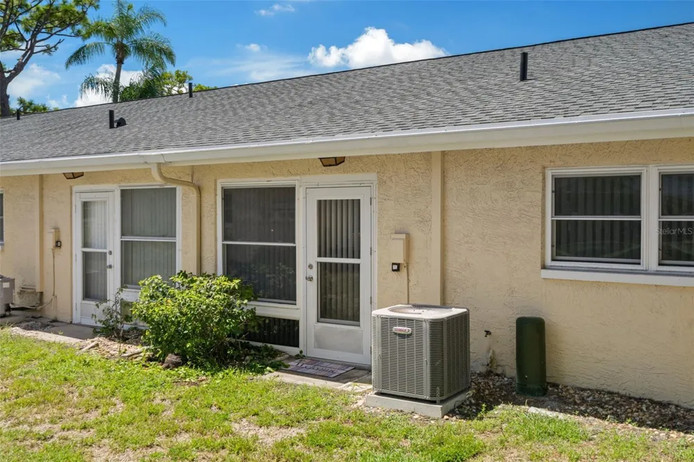2465 NORTHSIDE DRIVE #2303 Clearwater, FL 33761