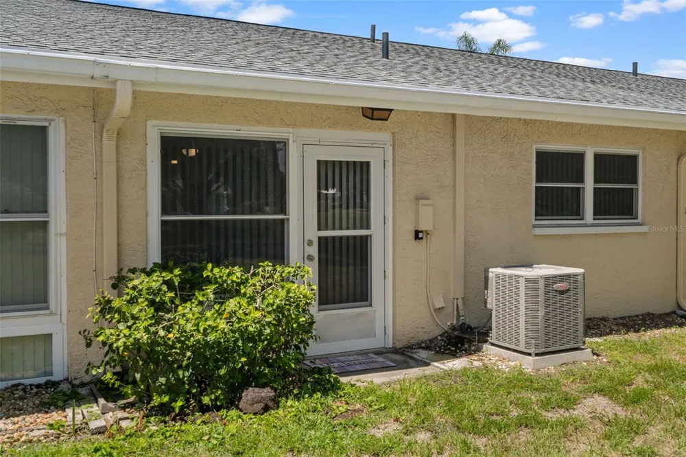 2465 NORTHSIDE DRIVE #2303 Clearwater, FL 33761