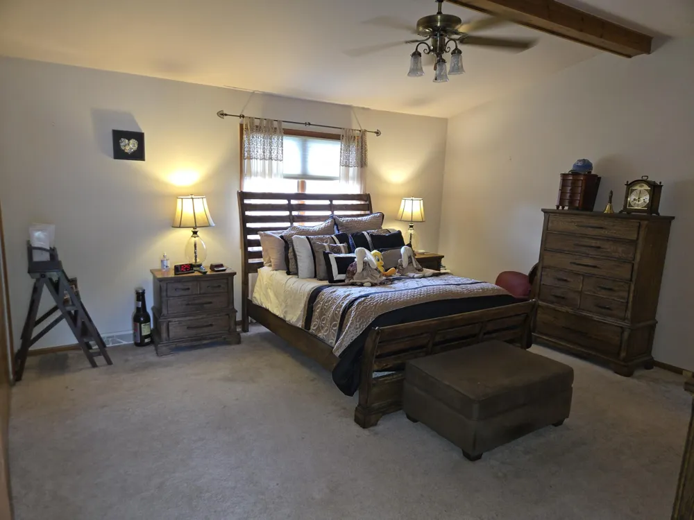 43164 Hillcrest Drive Sterling Heights, MI 48313