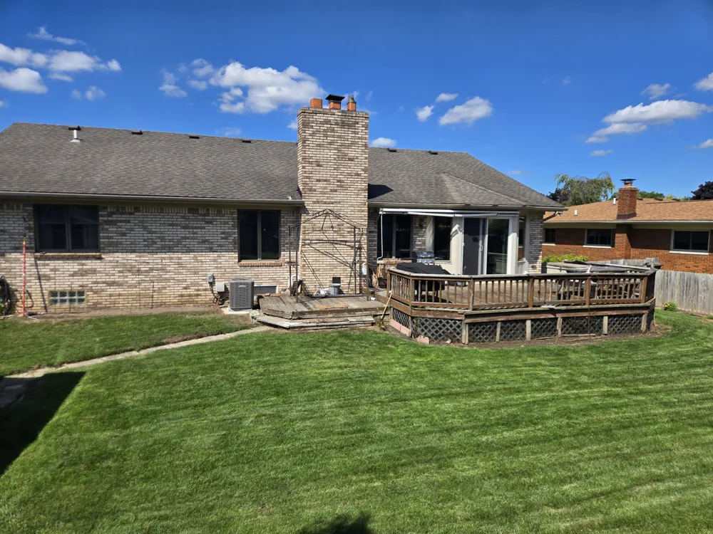 43164 Hillcrest Drive Sterling Heights, MI 48313
