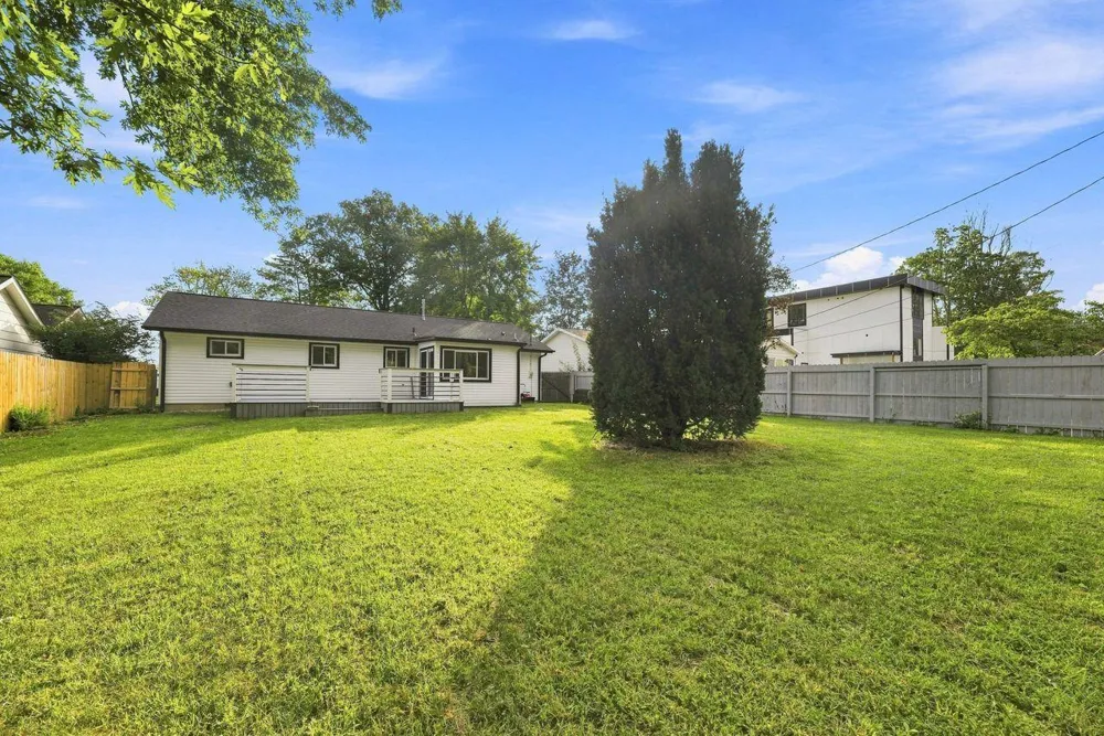 26 Eagle Street New Buffalo, MI 49117