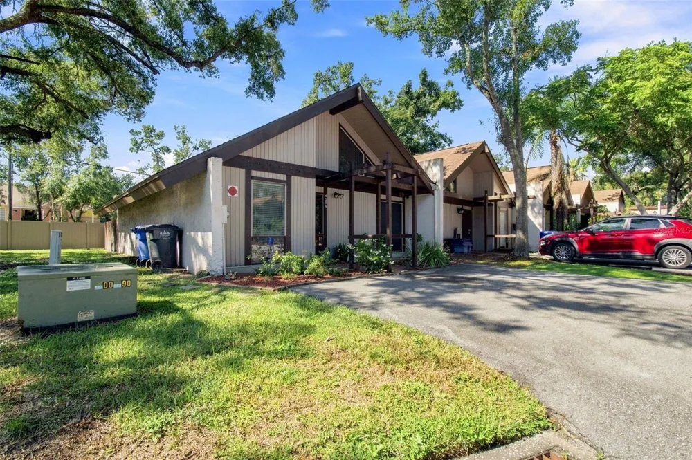 4130 MURIEL PLACE Tampa, FL 33614