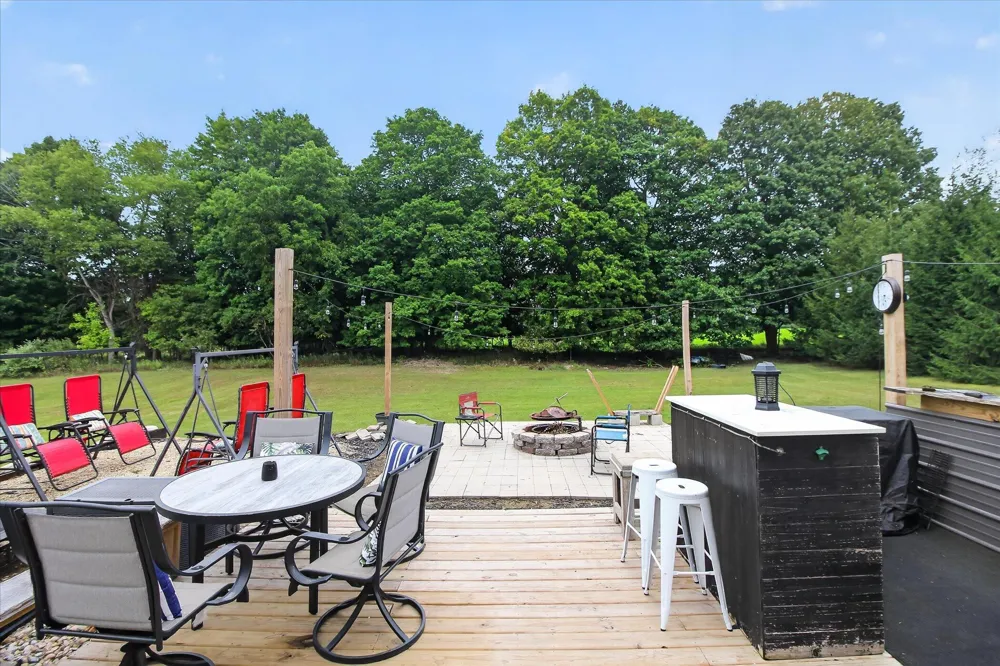 4512 Traxton Drive Hesperia, MI 49421