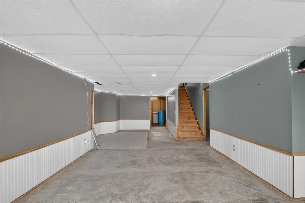 4512 Traxton Drive Hesperia, MI 49421