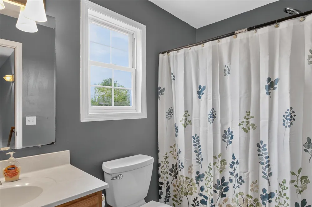 4512 Traxton Drive Hesperia, MI 49421
