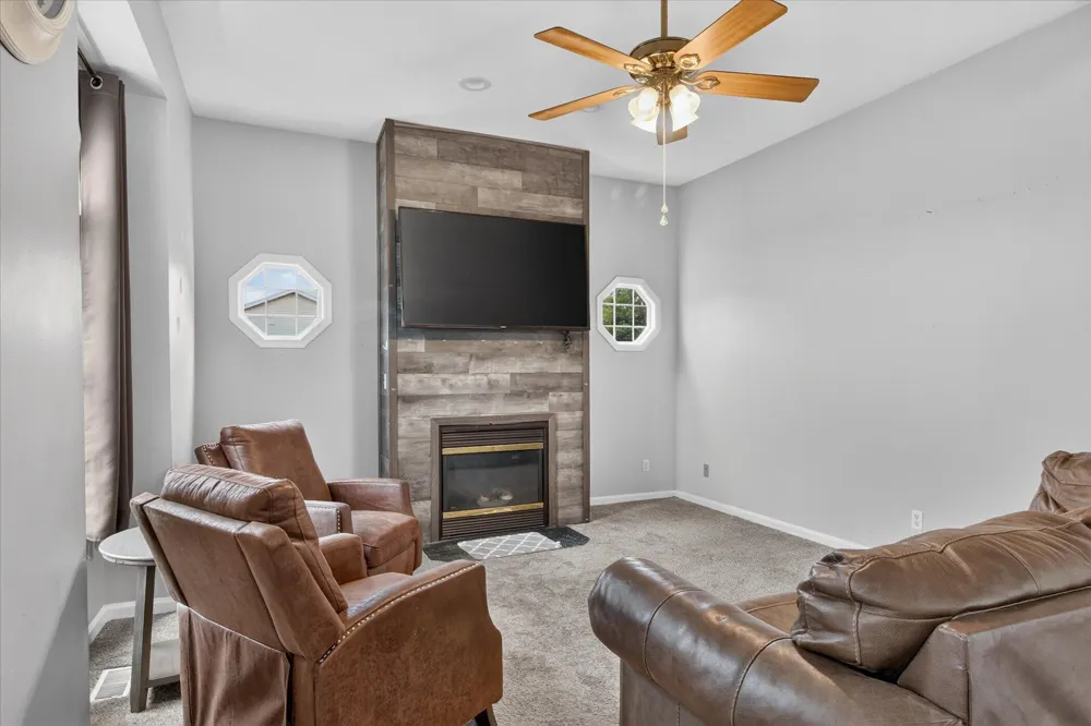 4512 Traxton Drive Hesperia, MI 49421