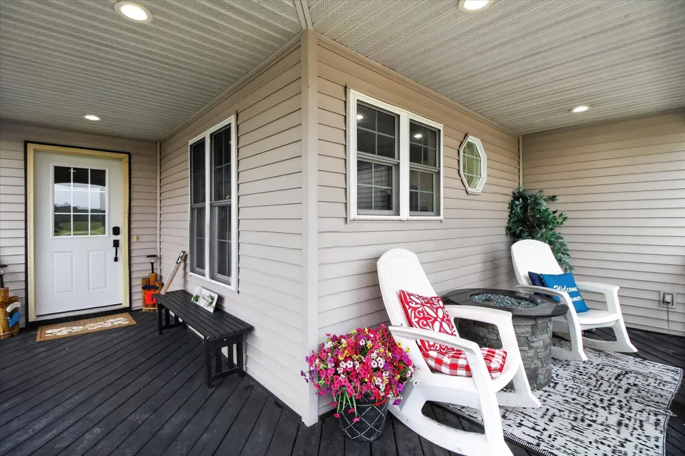 4512 Traxton Drive Hesperia, MI 49421