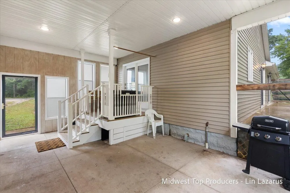 4568 Duck Lake Road Whitehall, MI 49461