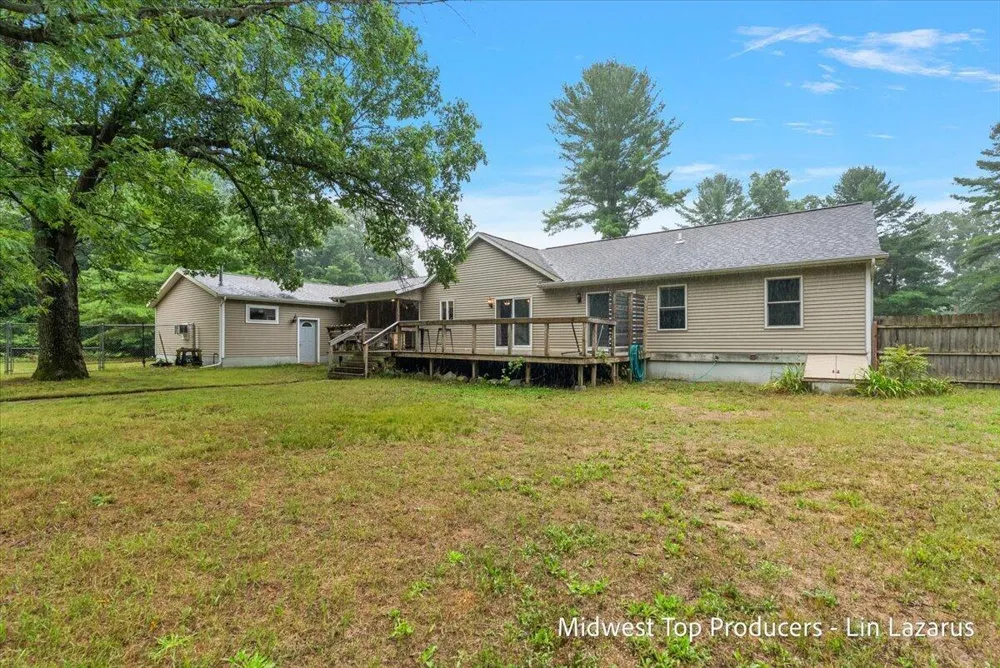 4568 Duck Lake Road Whitehall, MI 49461