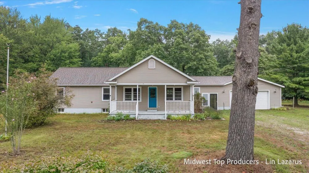 4568 Duck Lake Road Whitehall, MI 49461