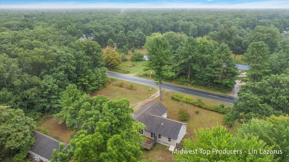 4568 Duck Lake Road Whitehall, MI 49461