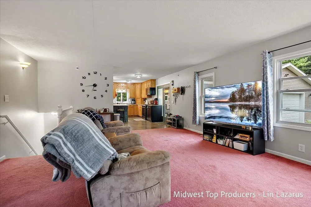 4568 Duck Lake Road Whitehall, MI 49461