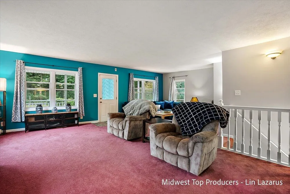 4568 Duck Lake Road Whitehall, MI 49461