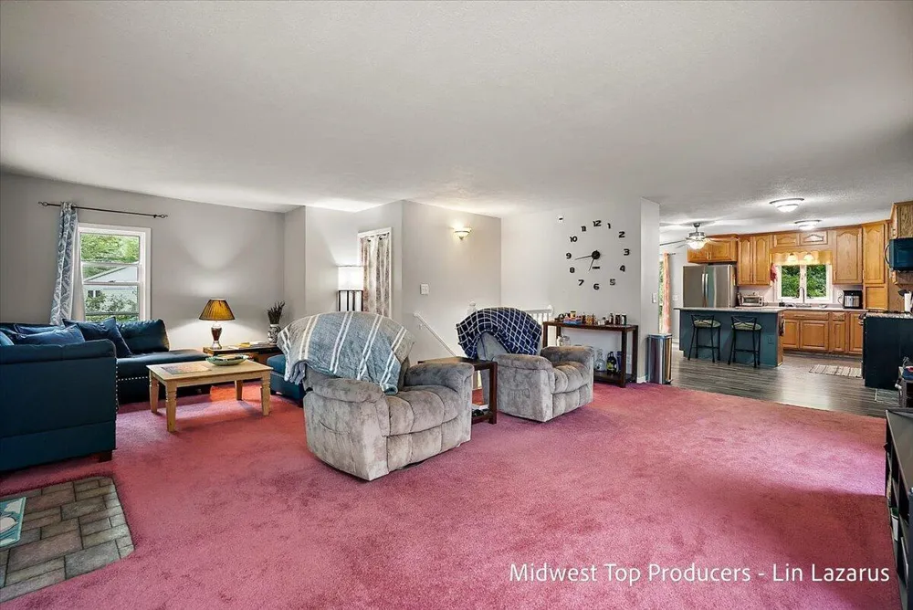 4568 Duck Lake Road Whitehall, MI 49461