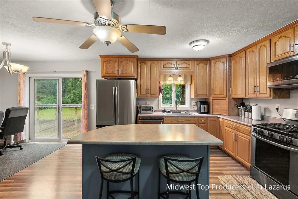 4568 Duck Lake Road Whitehall, MI 49461