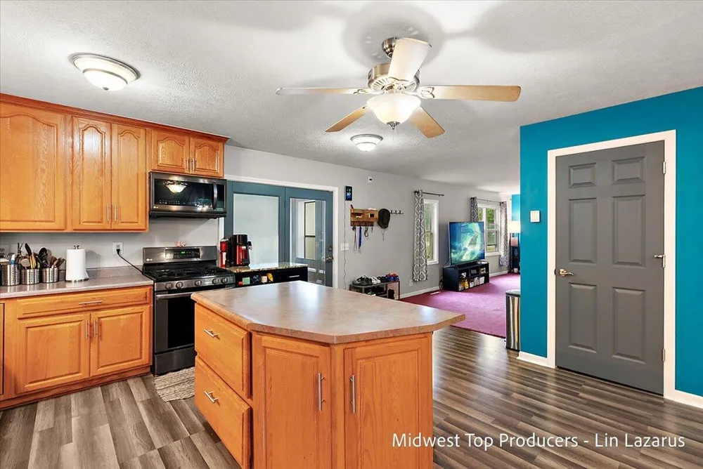 4568 Duck Lake Road Whitehall, MI 49461