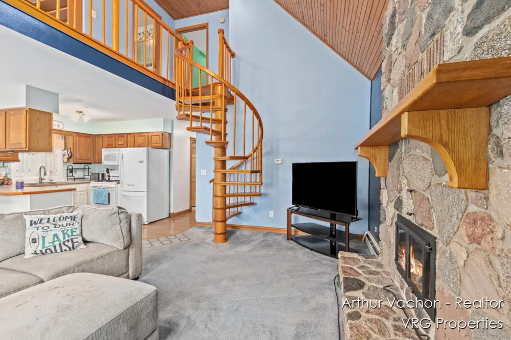 331 Conkey Drive Fenwick City, MI 48834
