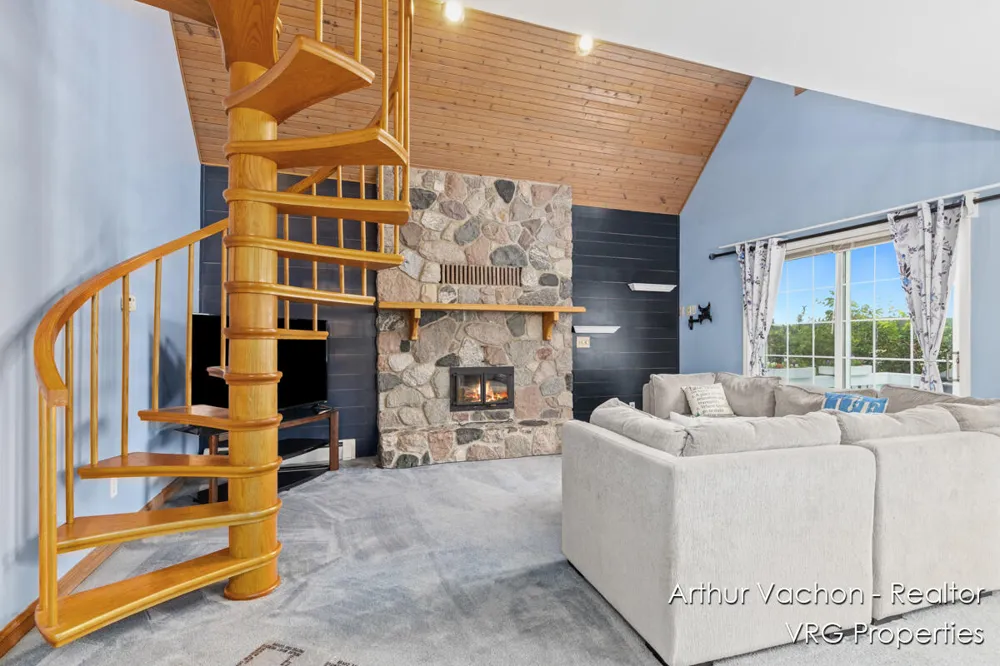 331 Conkey Drive Fenwick City, MI 48834